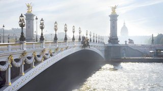 Seine in Paris Brücke über der Seine in Paris