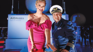 Franziska Knuppe tauft AIDAmira Taufe AIDAmira