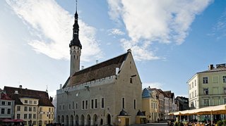 Rathaus von Tallinn Blick auf das Rathaus Tallinn bei Tag
