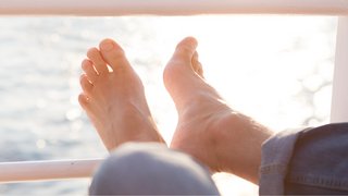 Wellnesspediküre für beanspruchte Männerfüße