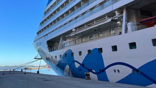 AIDAmar im Hafen von Montevideo AIDAmar im Hafen von Montevideo