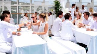 White Picnic auf hoher See White Picnic auf hoher See