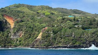 Halt vor Pitcairn Island