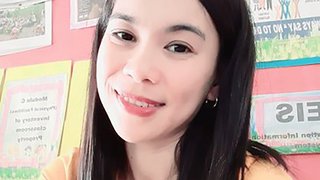 Lehrerin Ms Charlotte S. Ogatis 